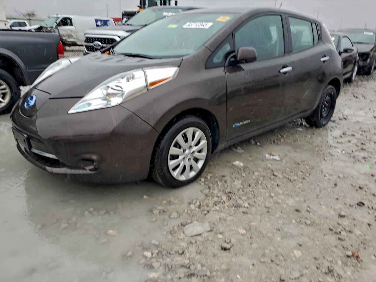 NISSAN LEAF S