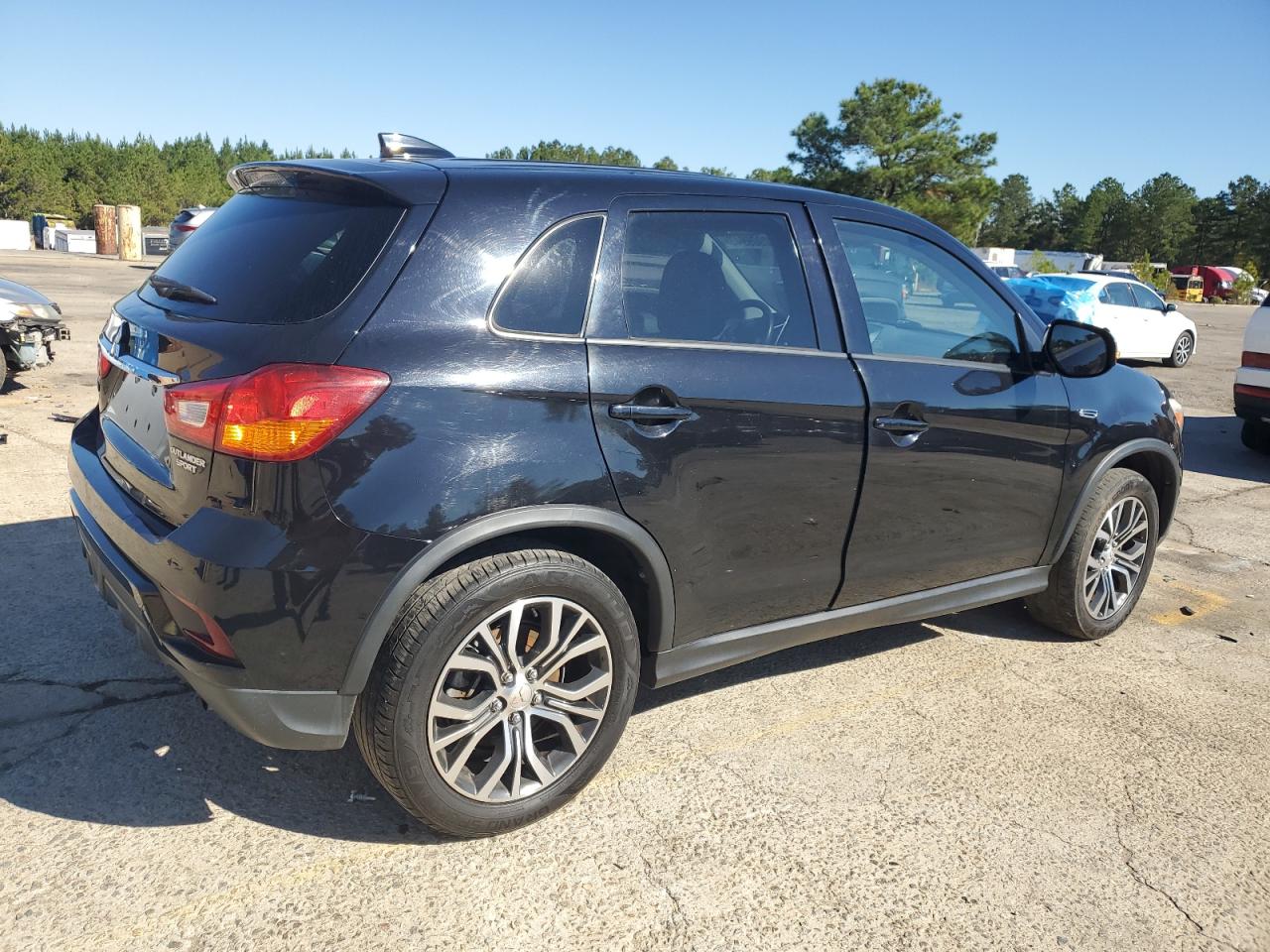 MITSUBISHI OUTLANDER ES