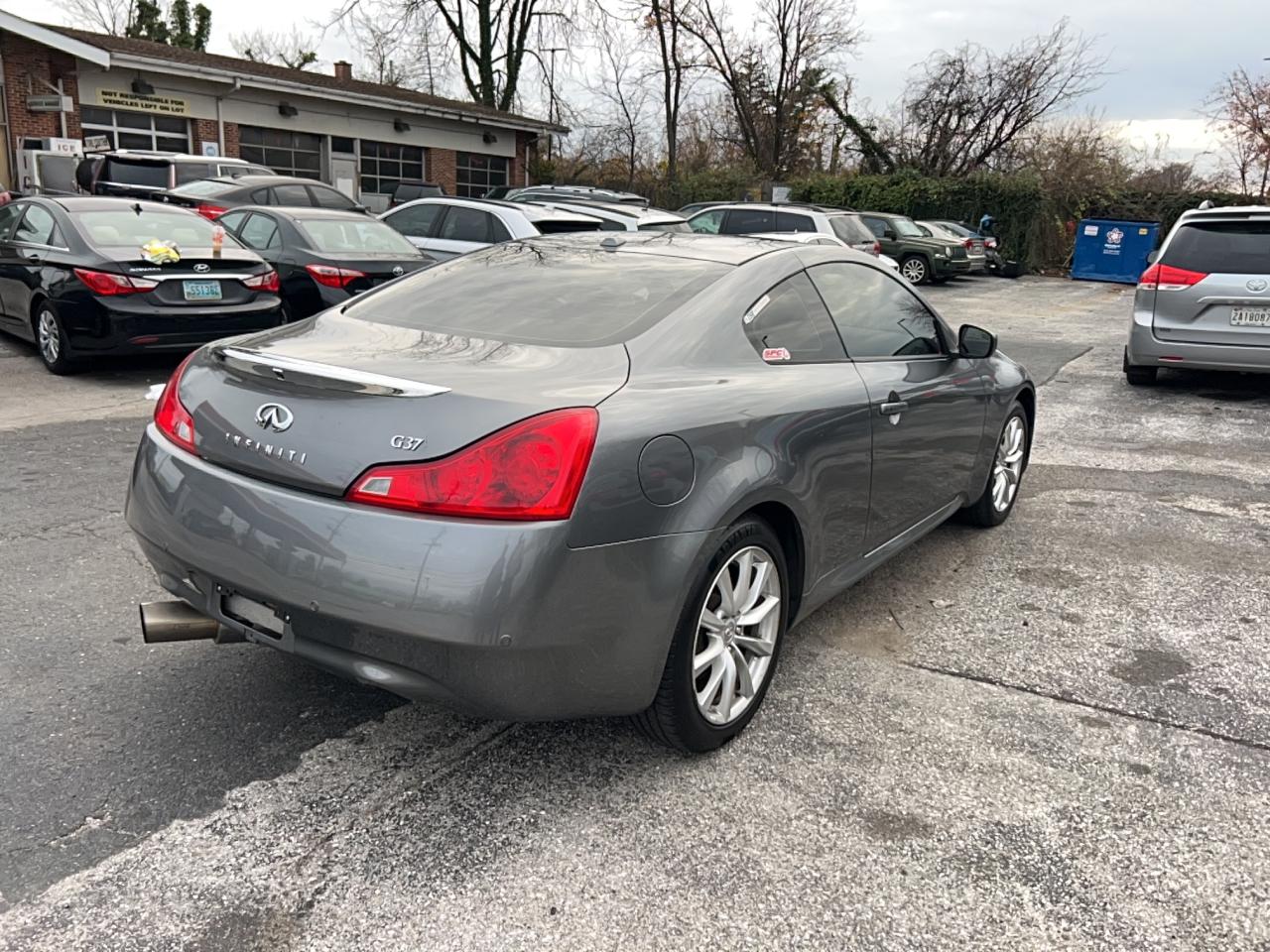 INFINITI G37