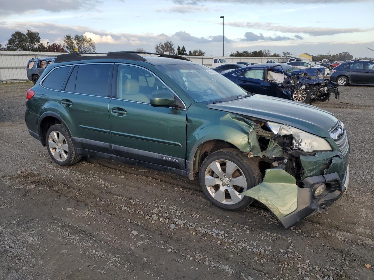 Lot #3311761287 2013 SUBARU OUTBACK 2.