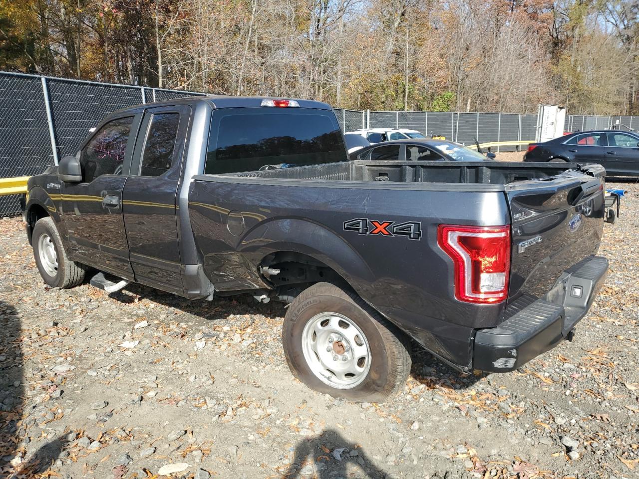 FORD F-150 SUPER CAB