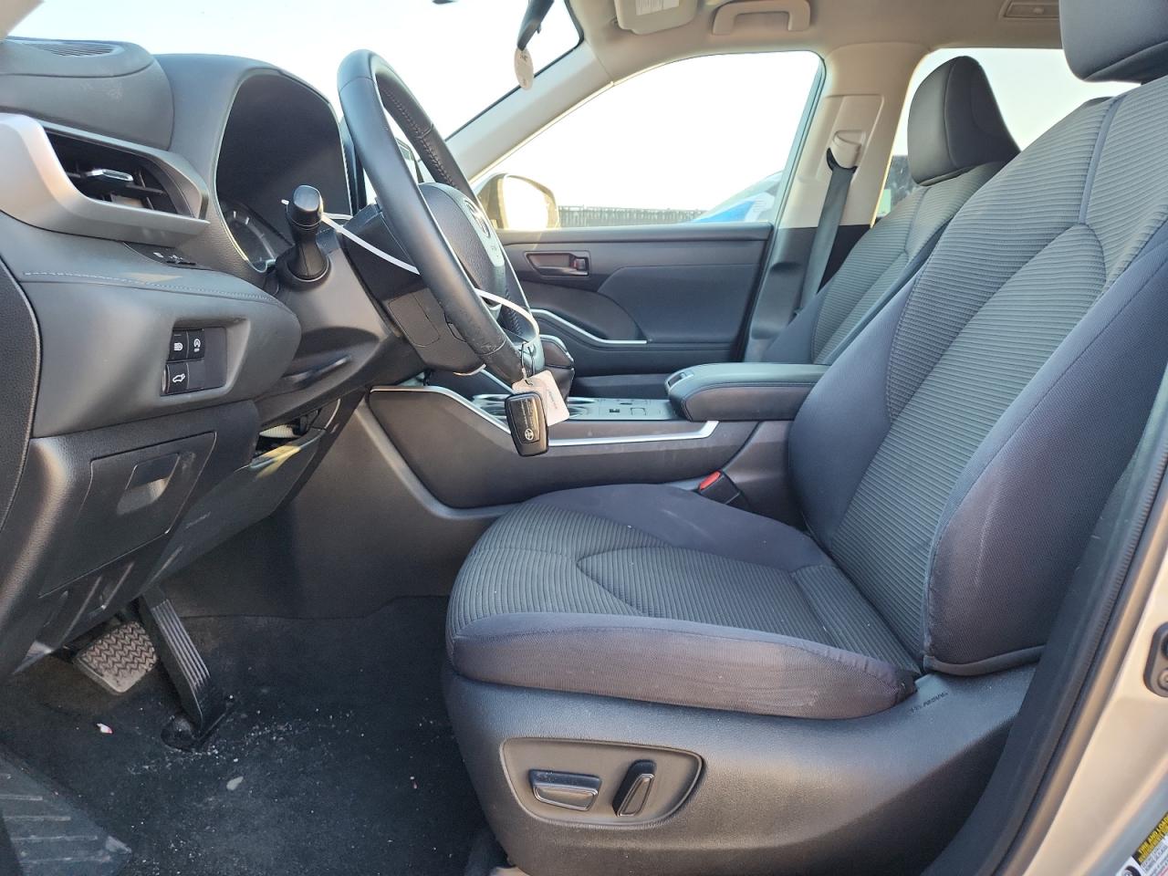 Lot #3302816934 2023 TOYOTA HIGHLANDER