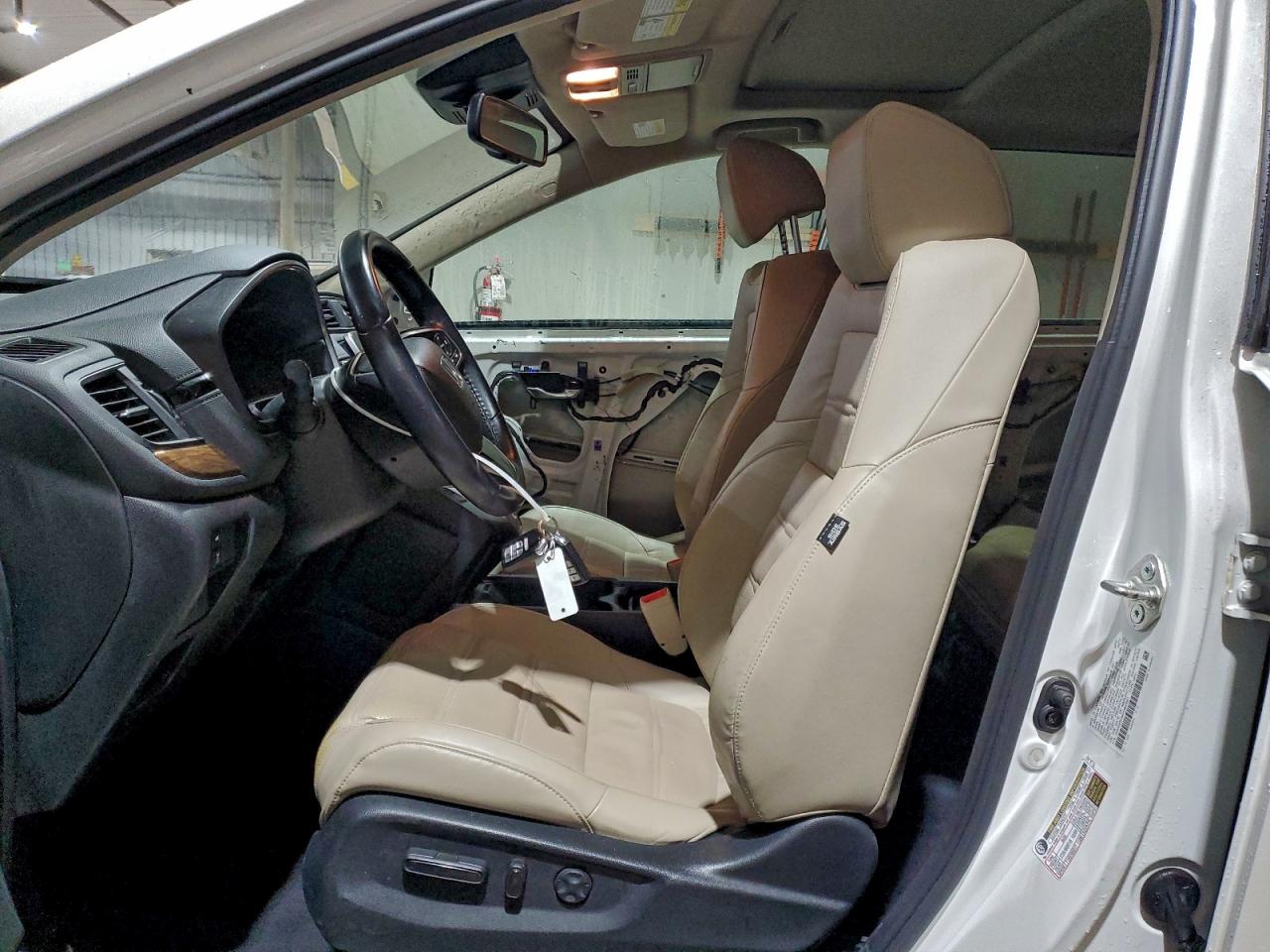 Lot #3301962478 2017 HONDA CR-V TOURI