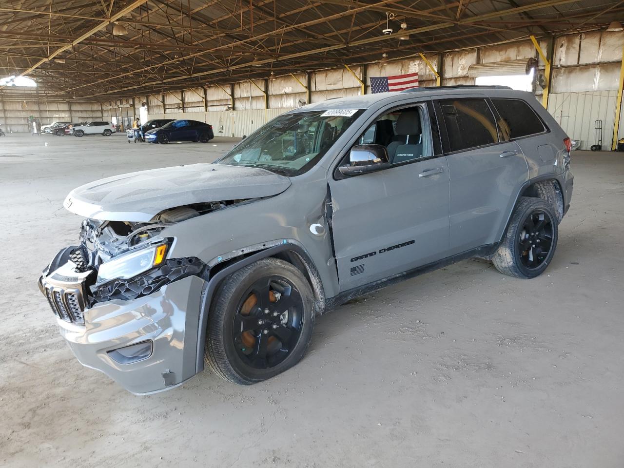 JEEP GRAND CHEROKEE LAREDO