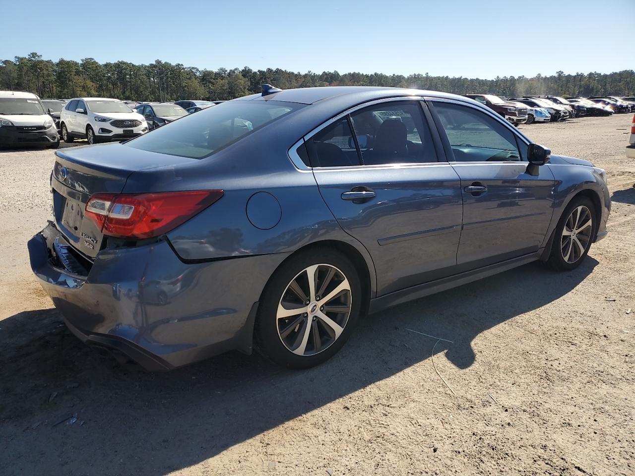 SUBARU LEGACY 3.6R LIMITED