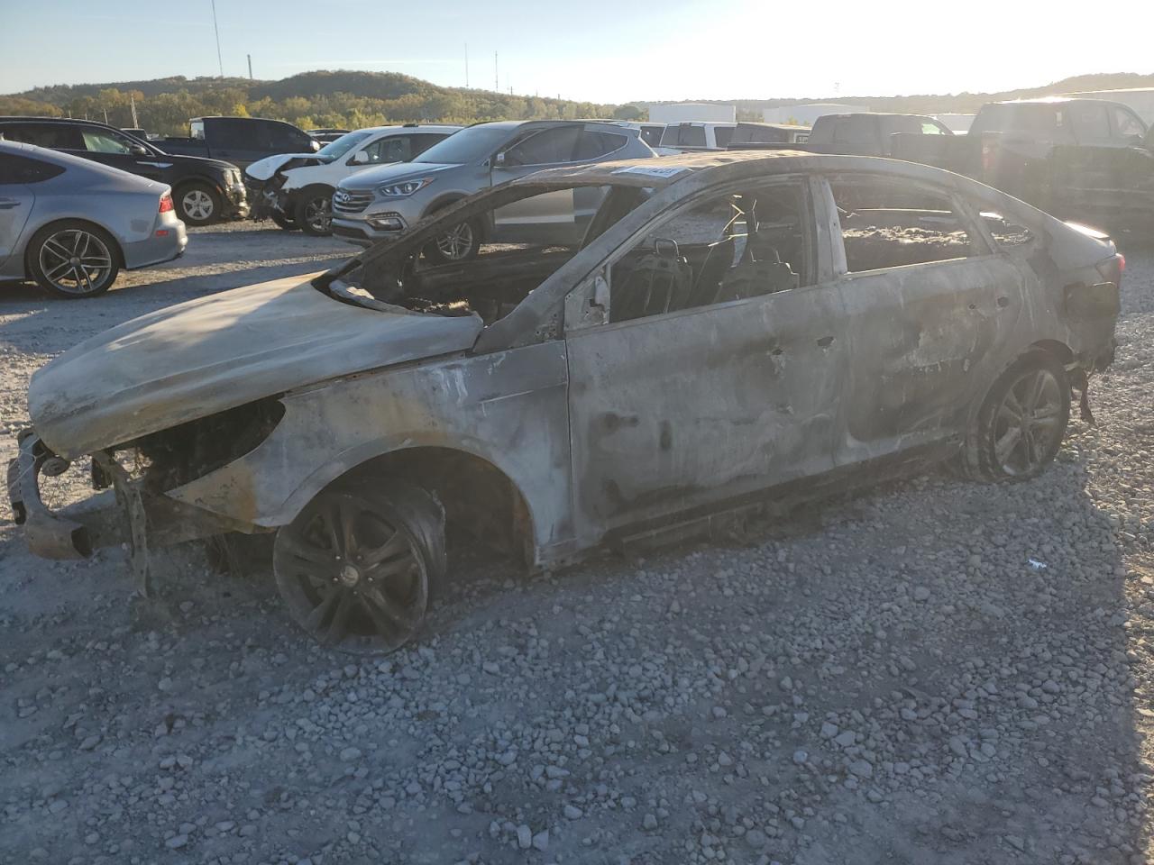 Lot #3308367320 2019 HYUNDAI SONATA LIM