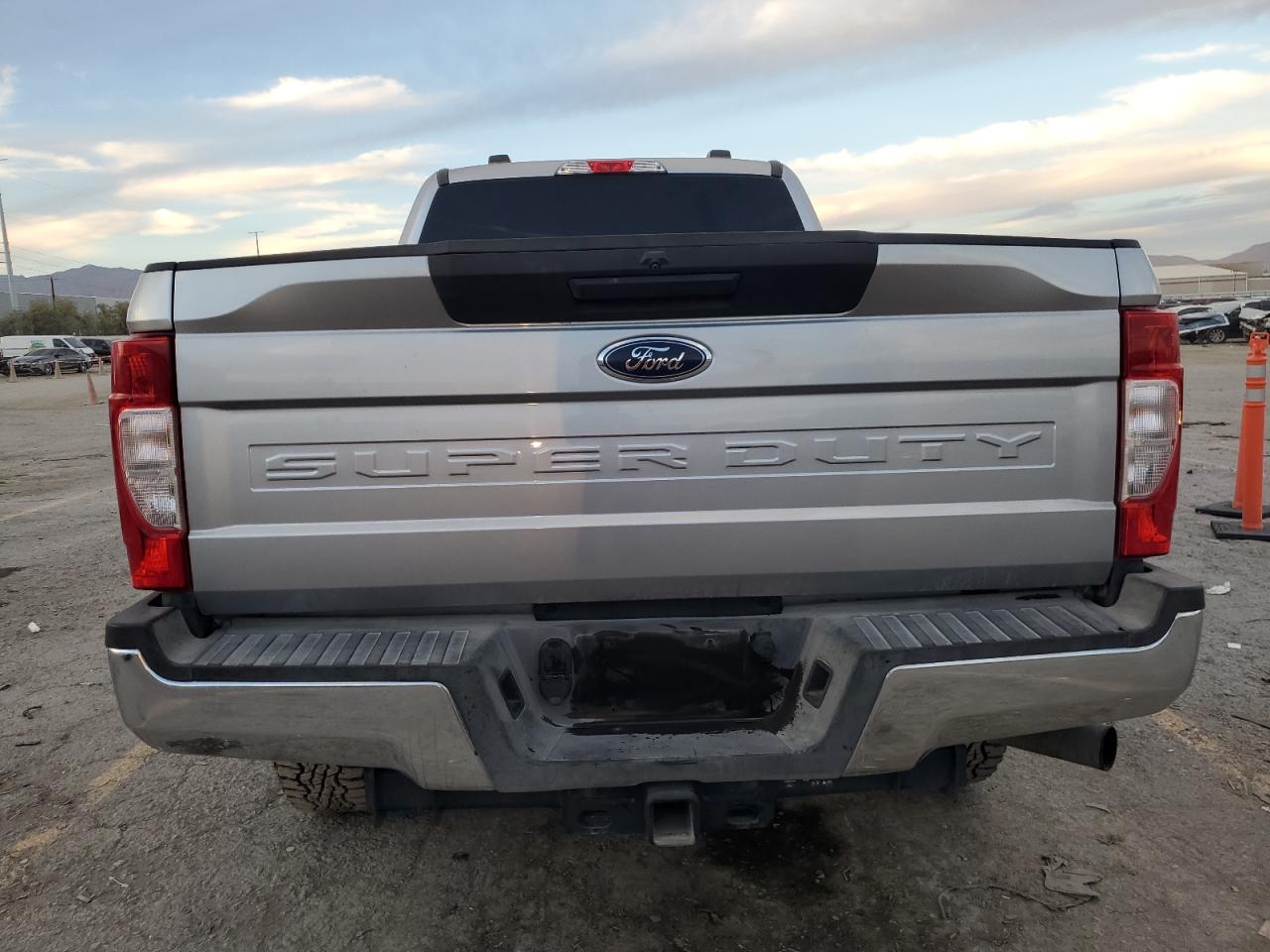 FORD F-250 SUPER DUTY