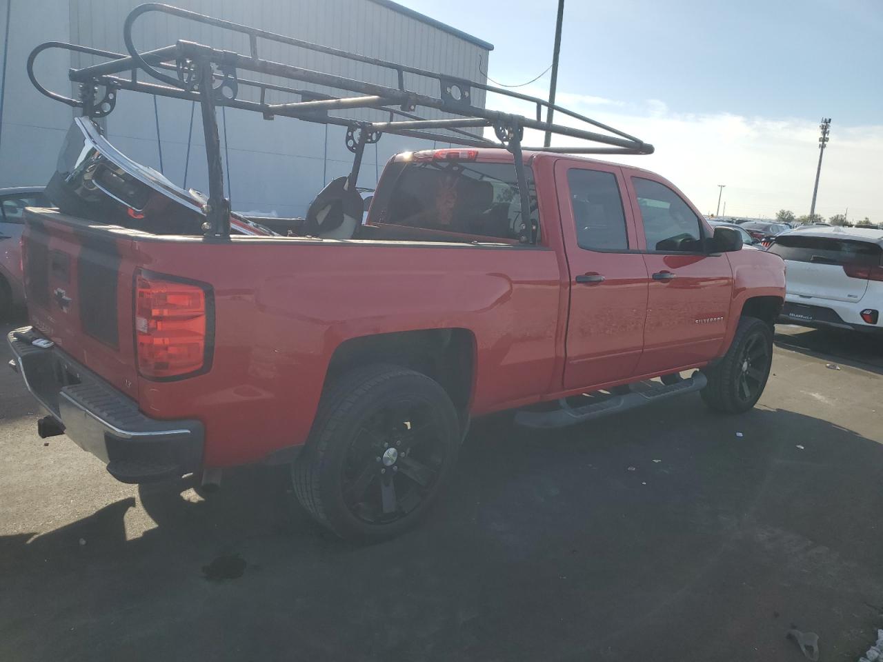 CHEVROLET SILVERADO C1500 LT