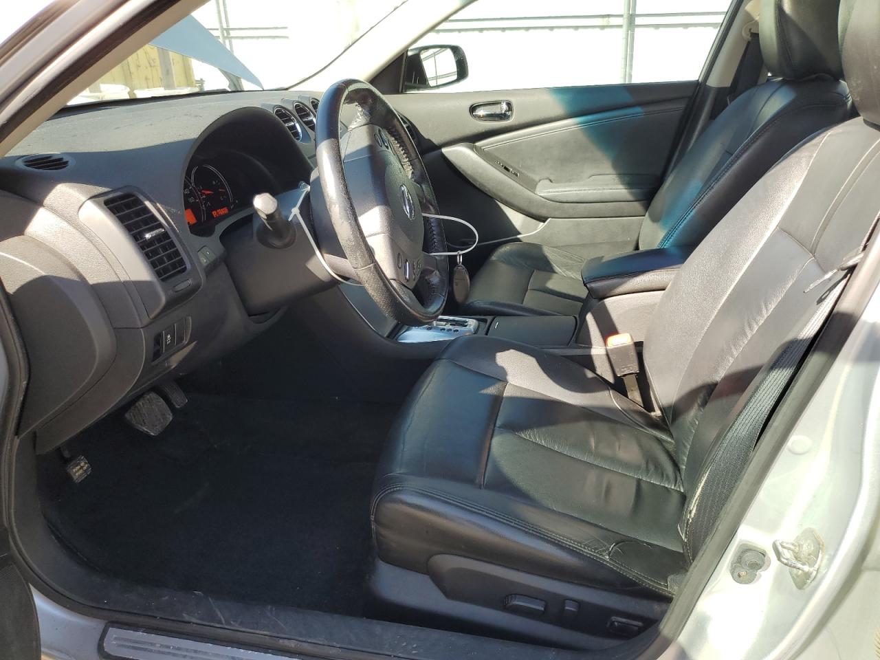NISSAN ALTIMA BASE