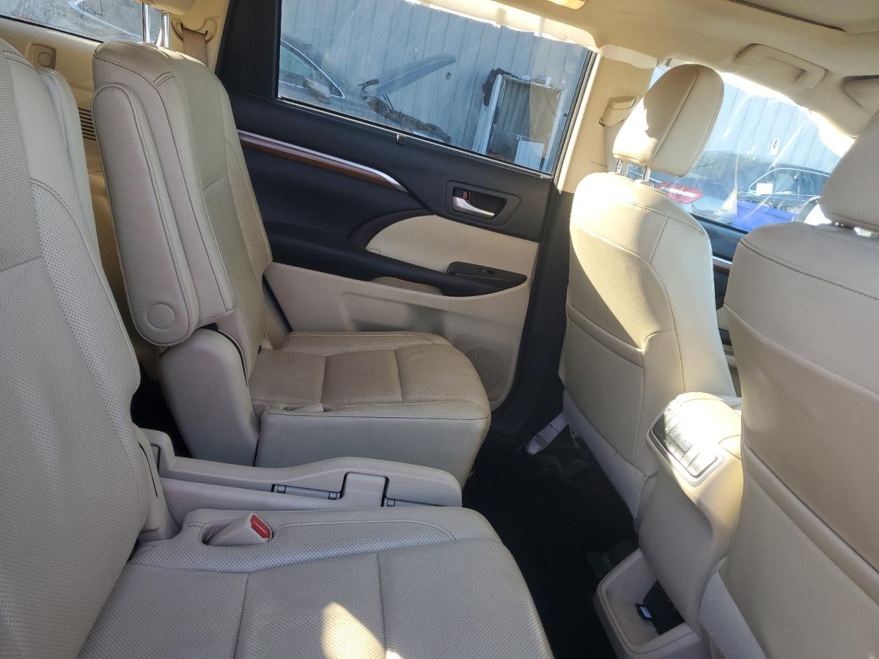 TOYOTA HIGHLANDER LIMITED