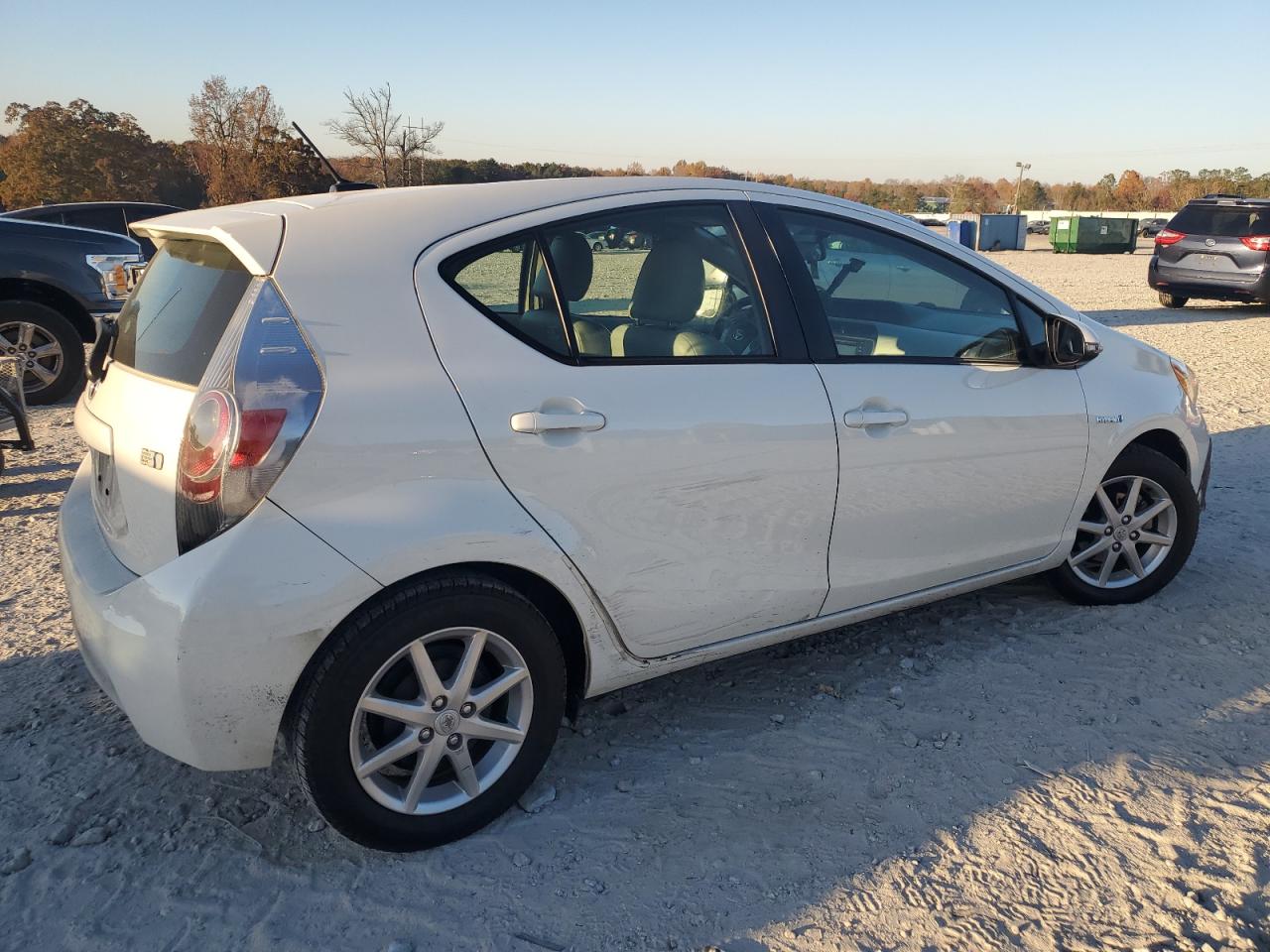 TOYOTA PRIUS C