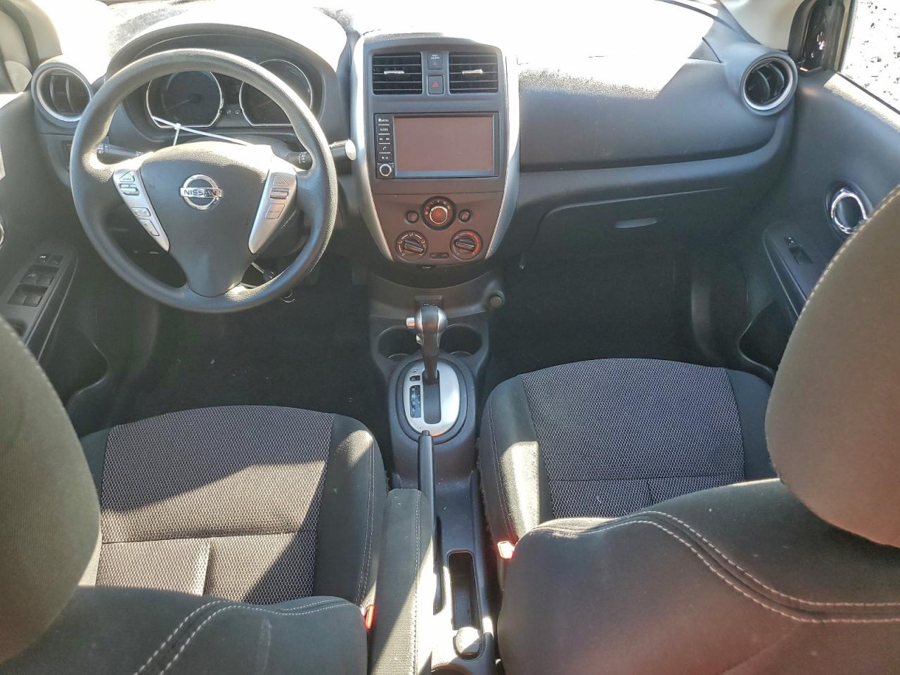 NISSAN VERSA S