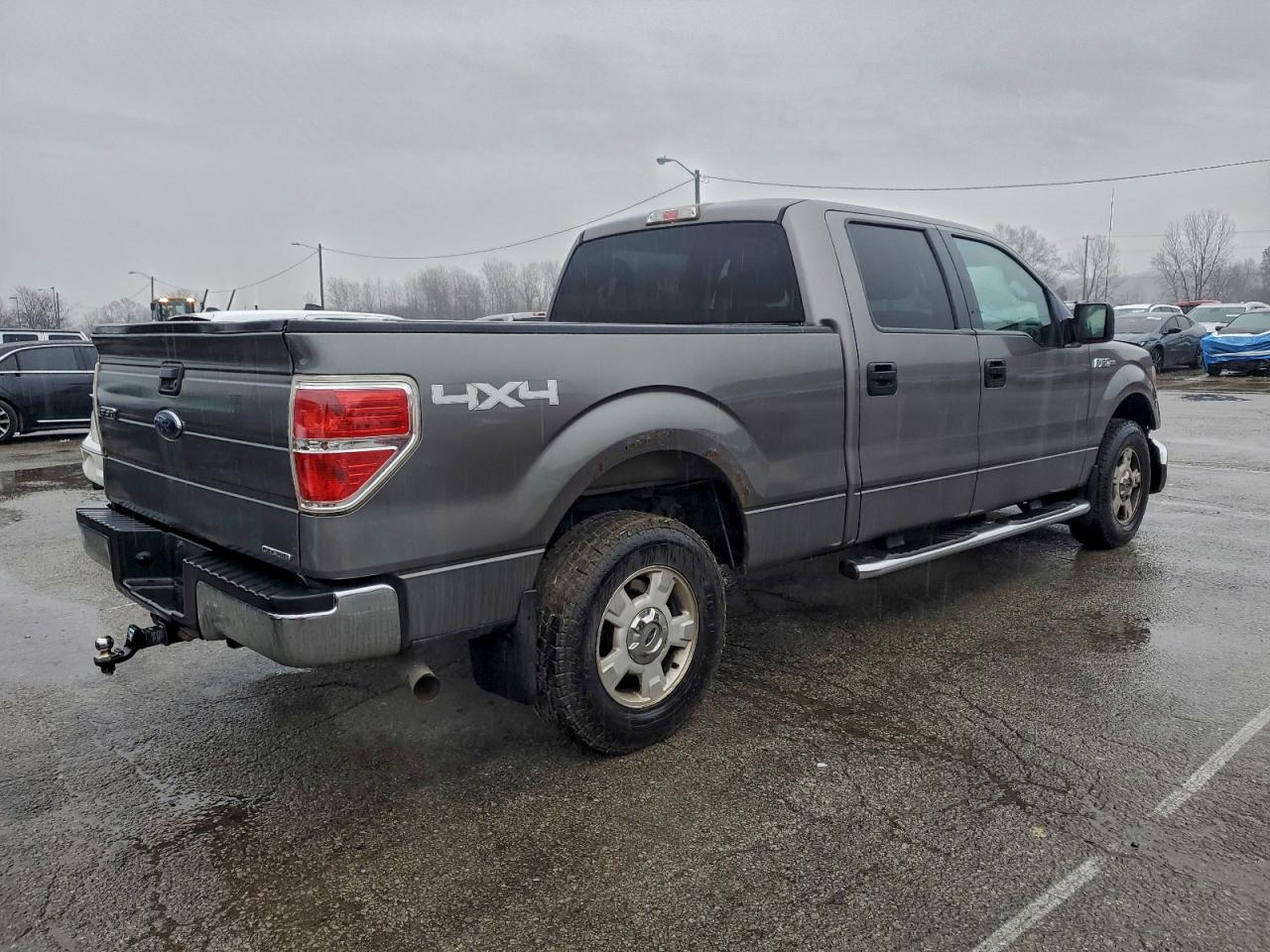 FORD F-150 SUPERCREW