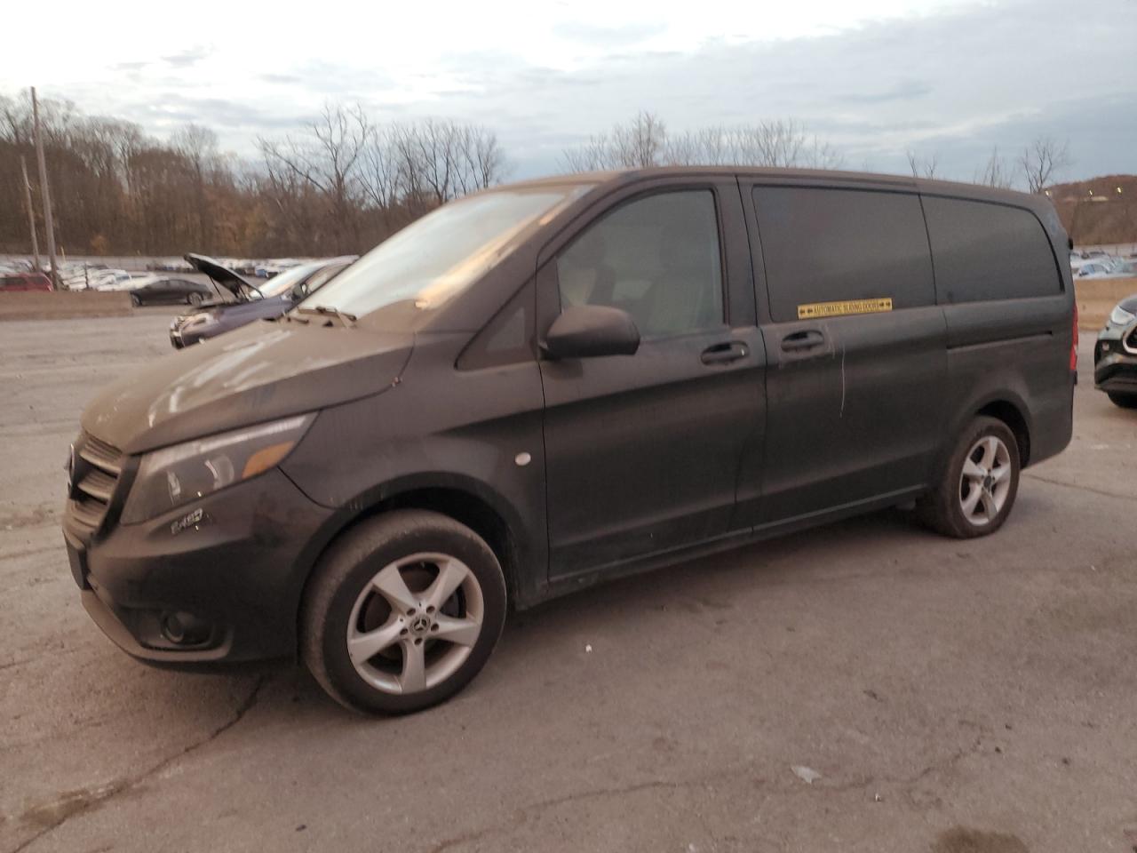 Lot #3287445018 2018 MERCEDES-BENZ METRIS