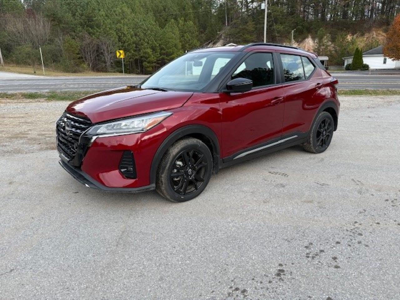 NISSAN KICKS SR