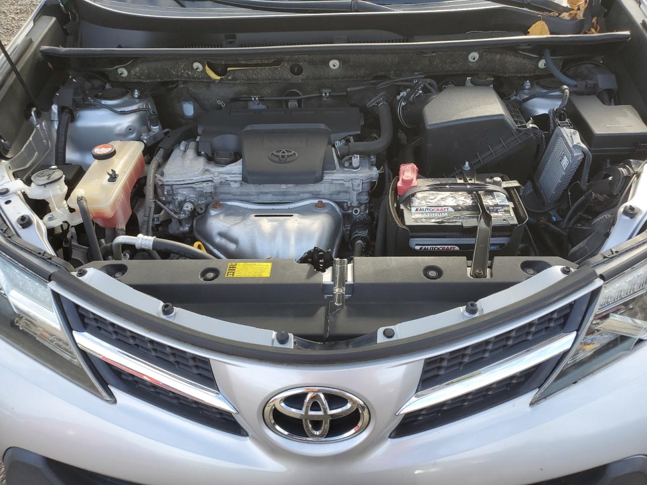 TOYOTA RAV4 LE