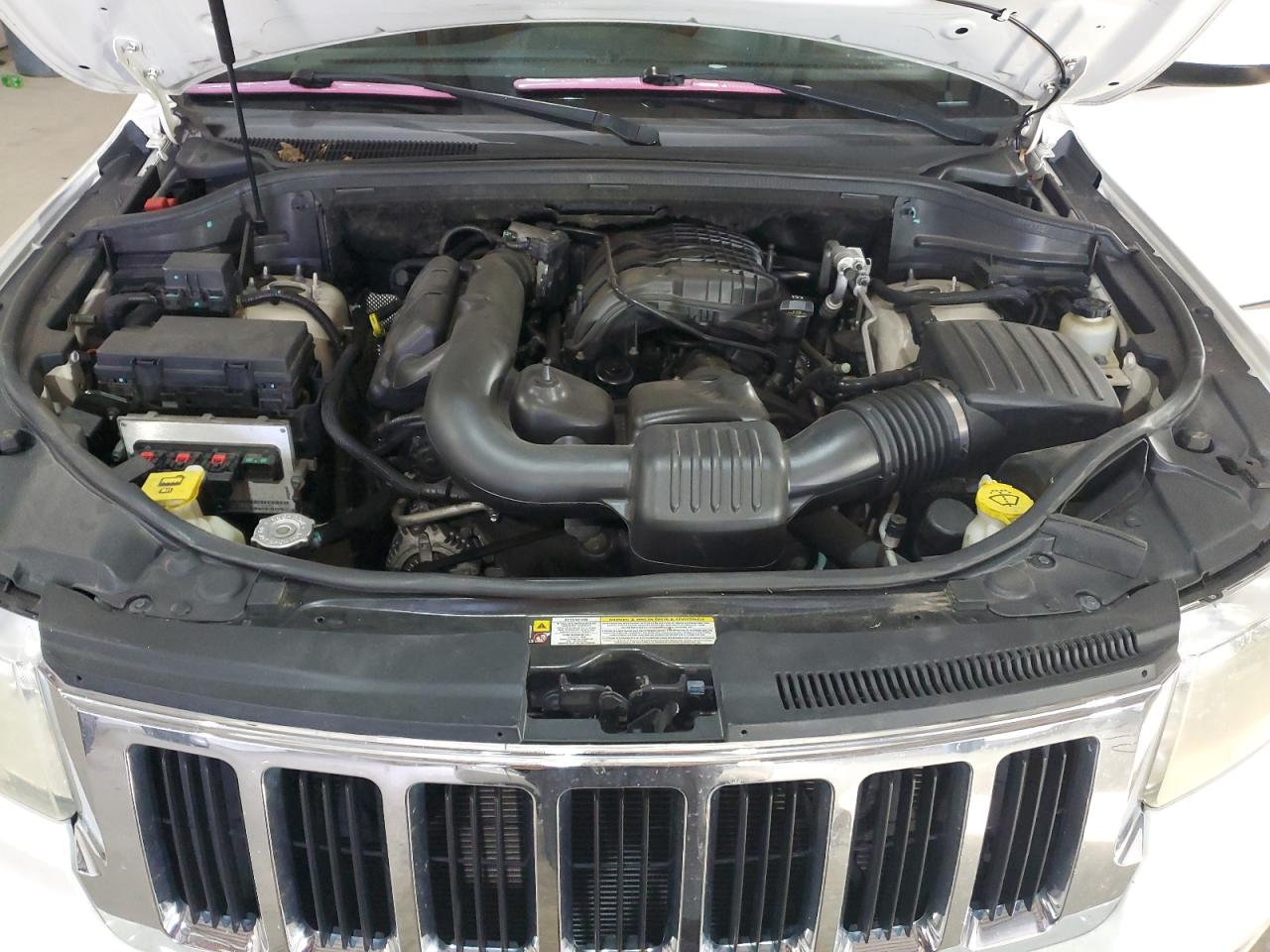 JEEP GRAND CHEROKEE LAREDO