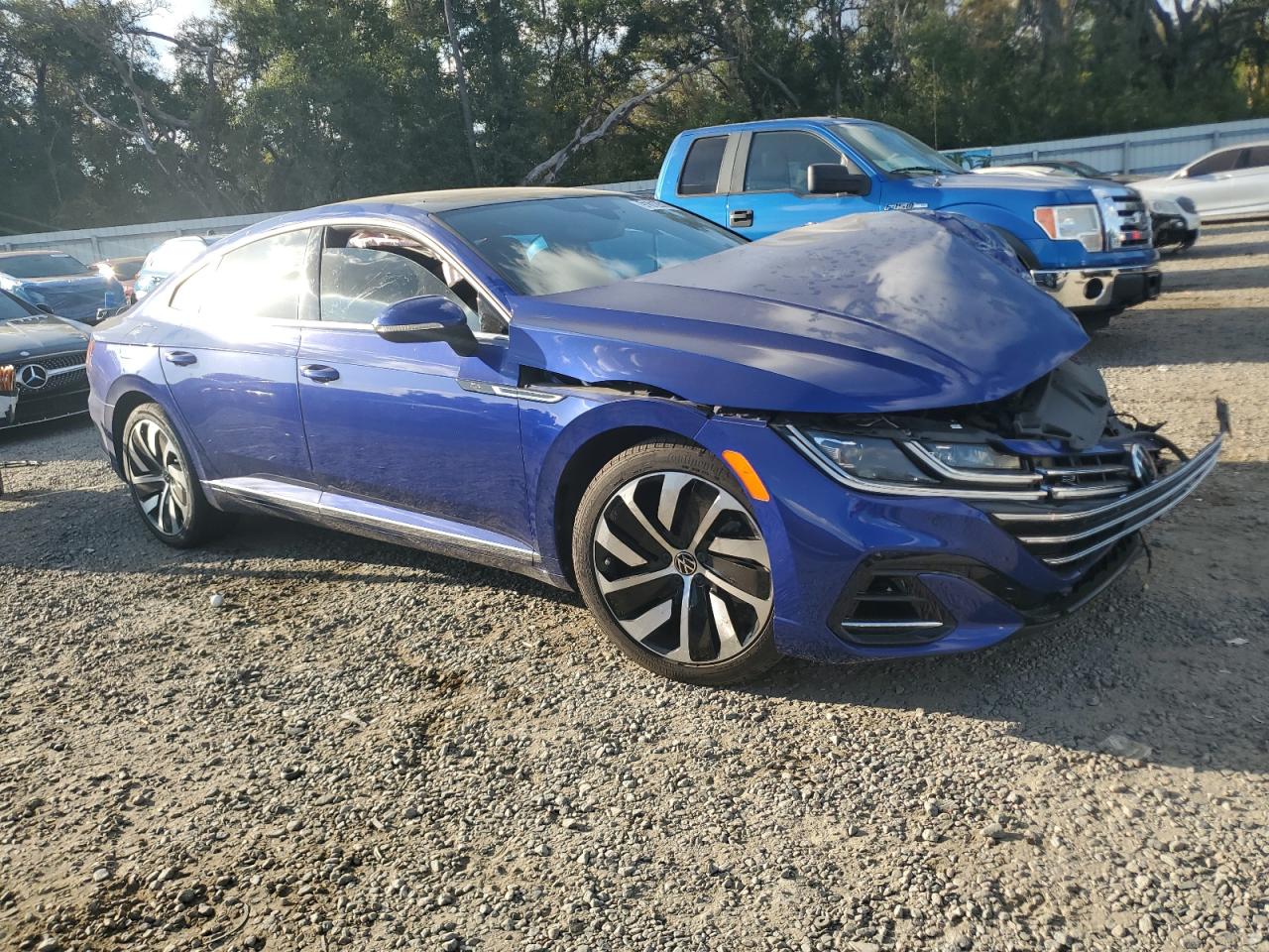 VOLKSWAGEN ARTEON SEL R-LINE