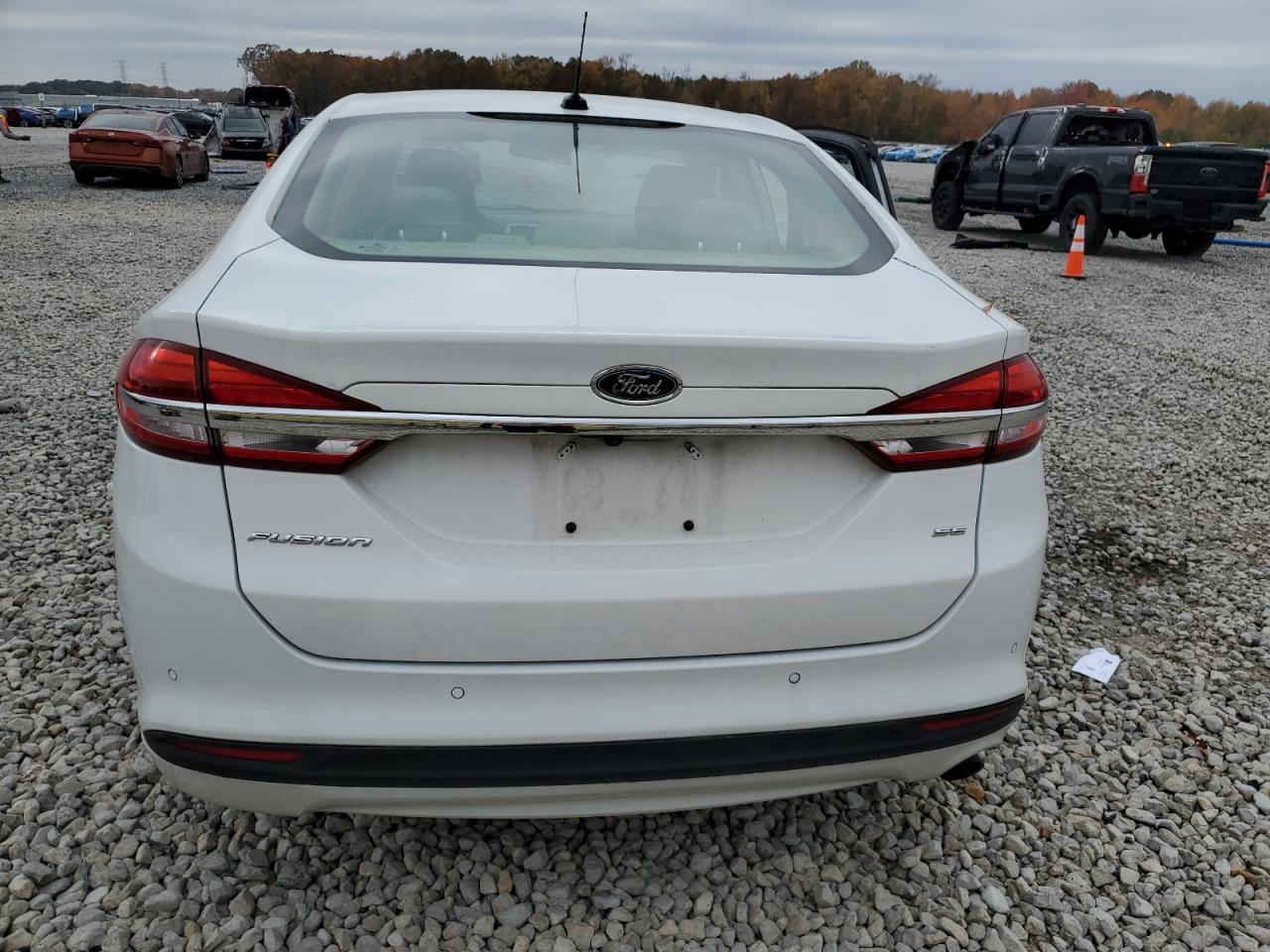 FORD FUSION SE