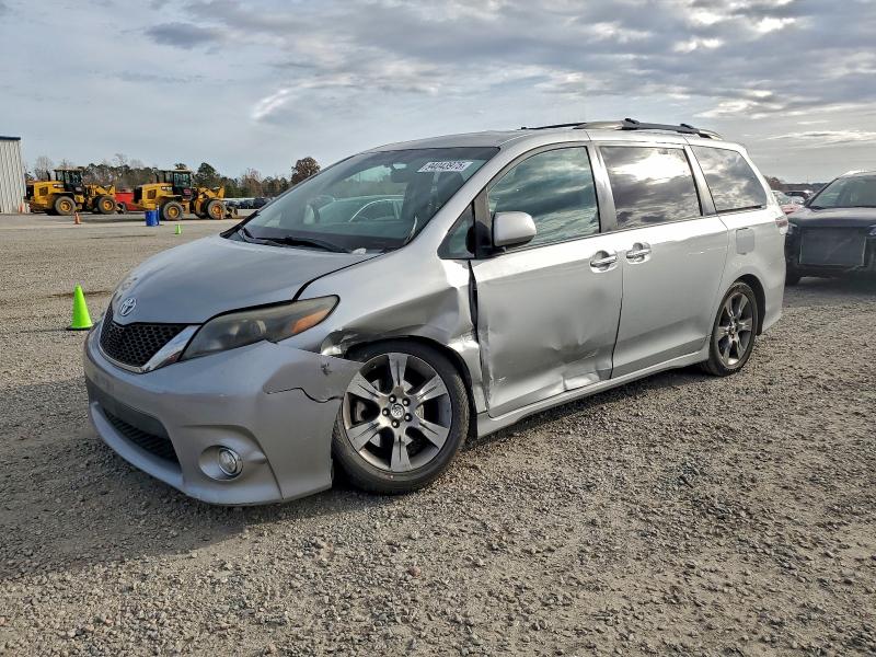 2015 TOYOTA SIENNA SPO #3302908111