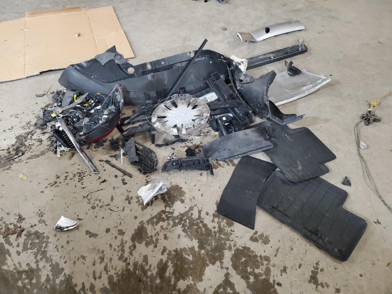 VOLVO XC40 T4 MOMENTUM