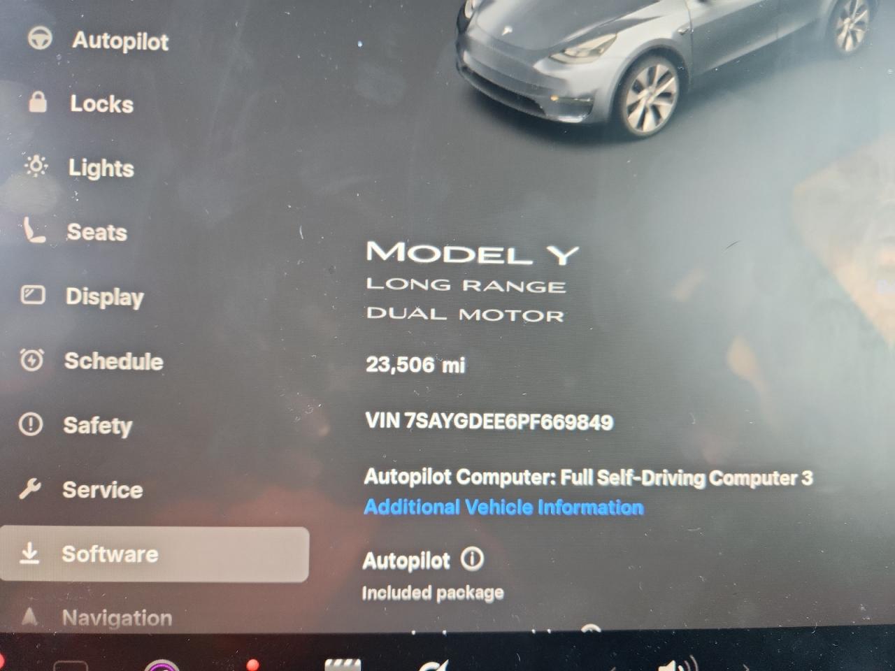 TESLA MODEL Y