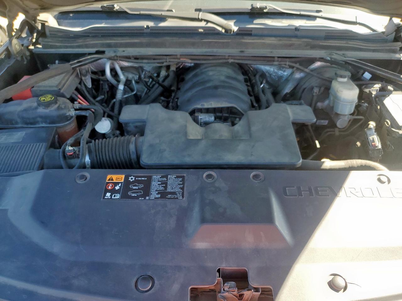 CHEVROLET SUBURBAN C1500 LT