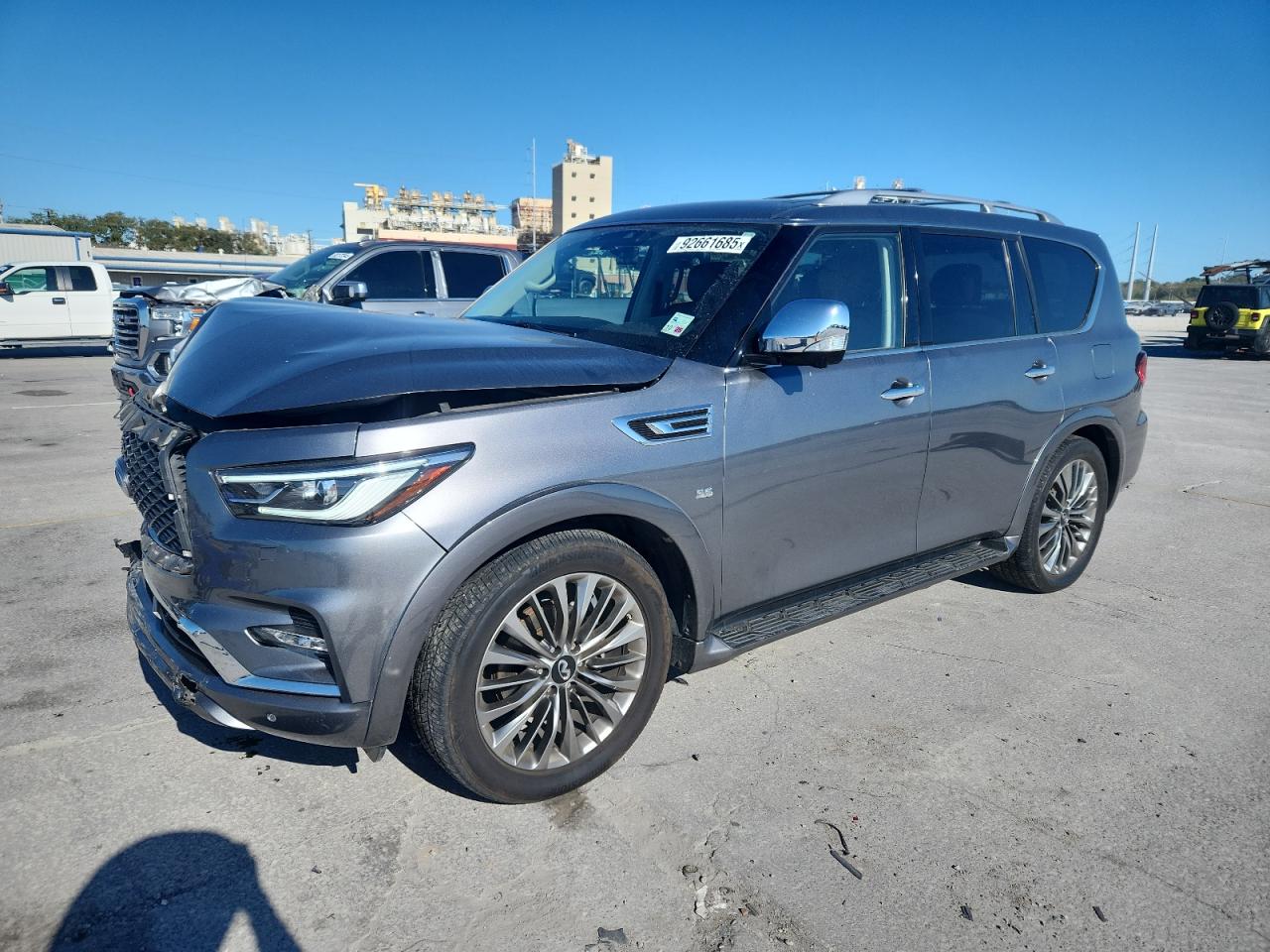 INFINITI QX80 LUXE
