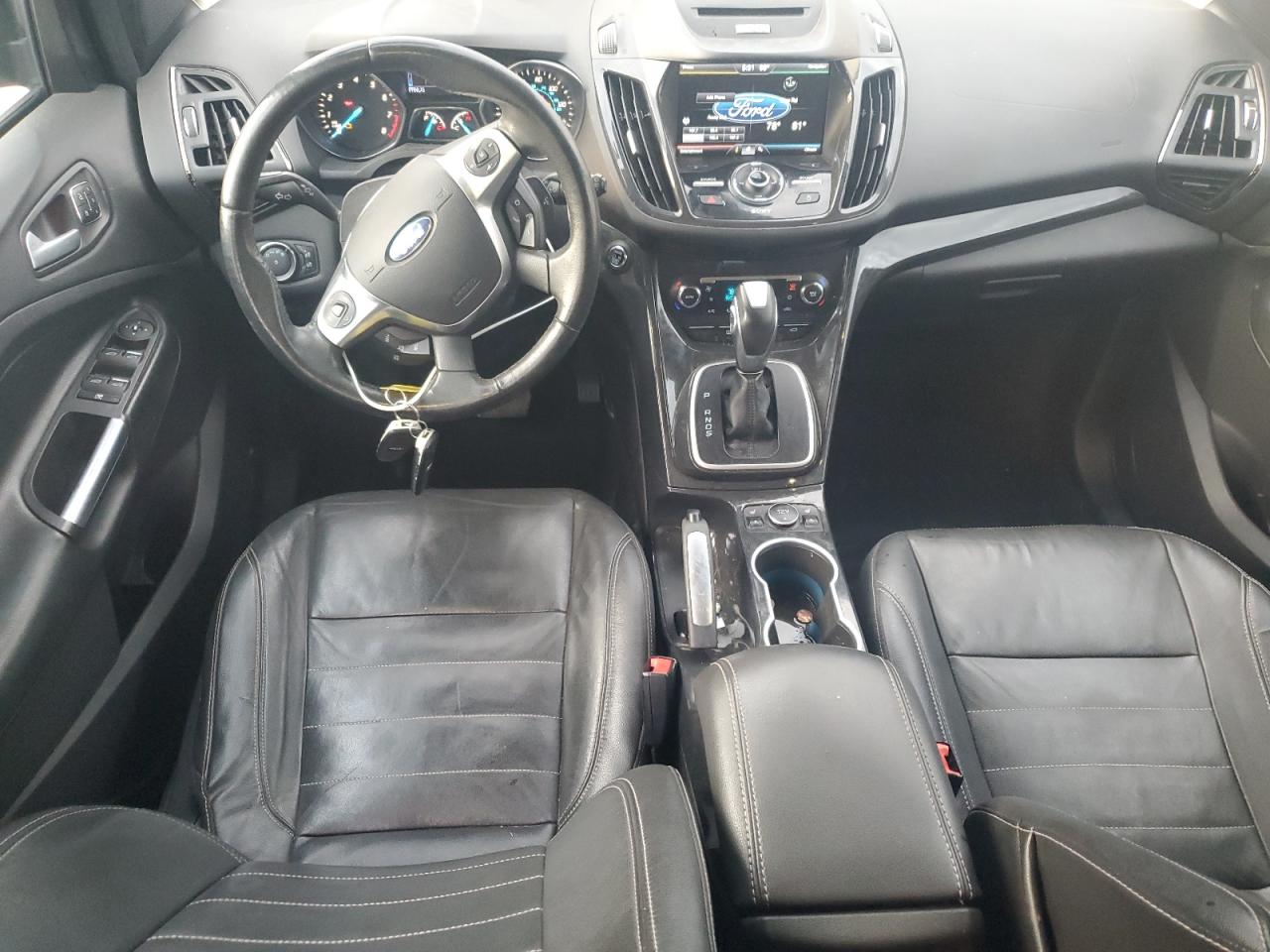 FORD ESCAPE TITANIUM