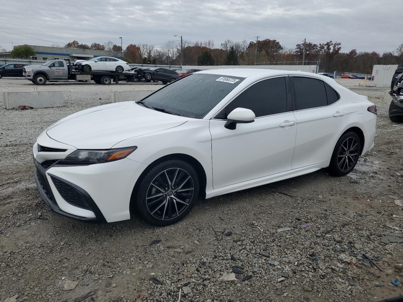 TOYOTA CAMRY SE