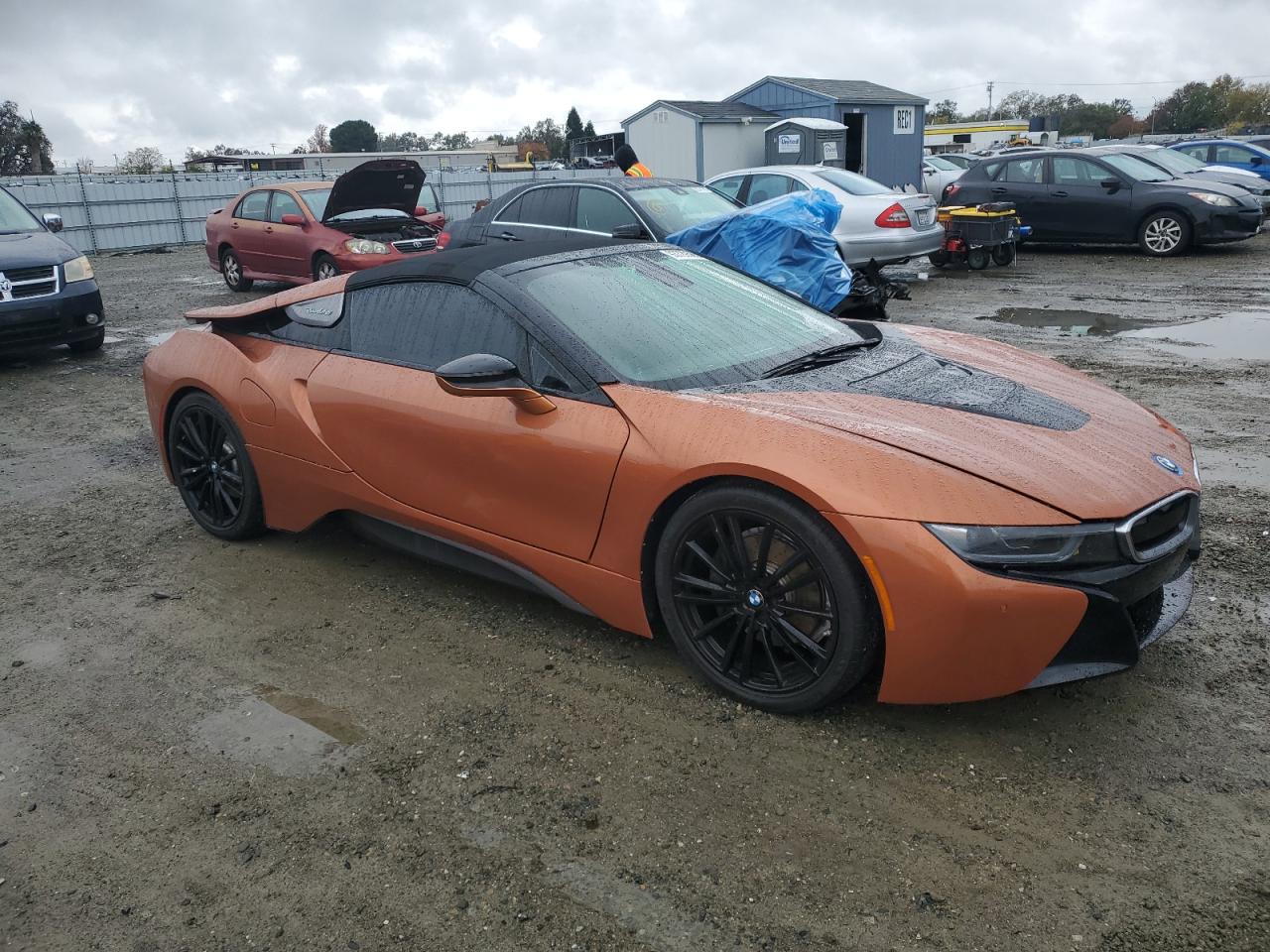 BMW I8