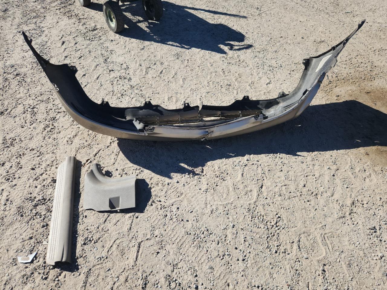 Lot #3301702645 2005 TOYOTA CAMRY