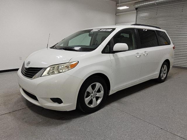 Global Auto Auctions: 2014 TOYOTA SIENNA LE
