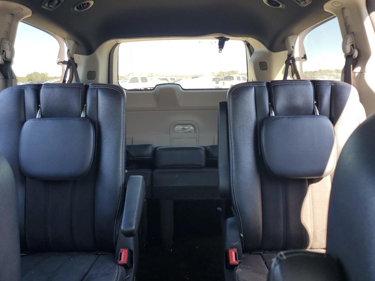 Lot #3312273777 2019 DODGE GRAND CARA