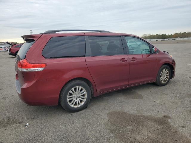 2011 TOYOTA SIENNA XLE #3309506637