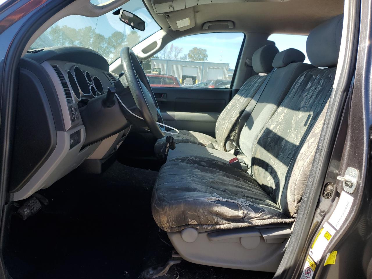 TOYOTA TUNDRA CREWMAX SR5