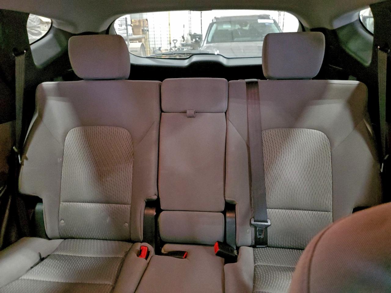 Lot #3304629951 2016 HYUNDAI SANTA FE S