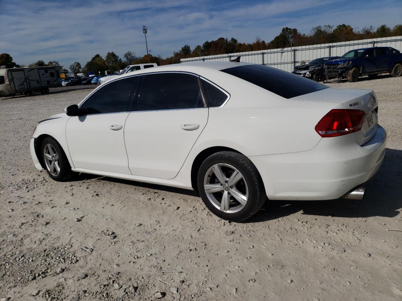 VOLKSWAGEN PASSAT S