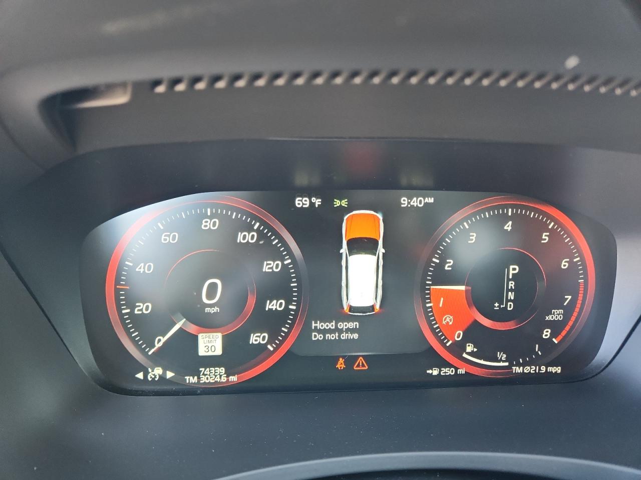 VOLVO V90 T5 MOMENTUM