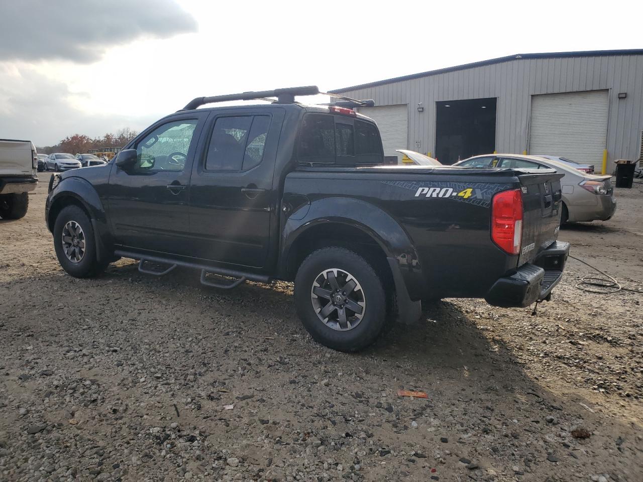 NISSAN FRONTIER S