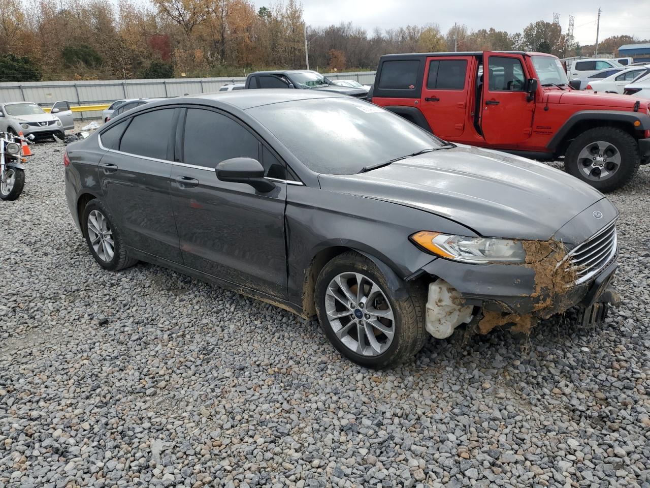 FORD FUSION SE