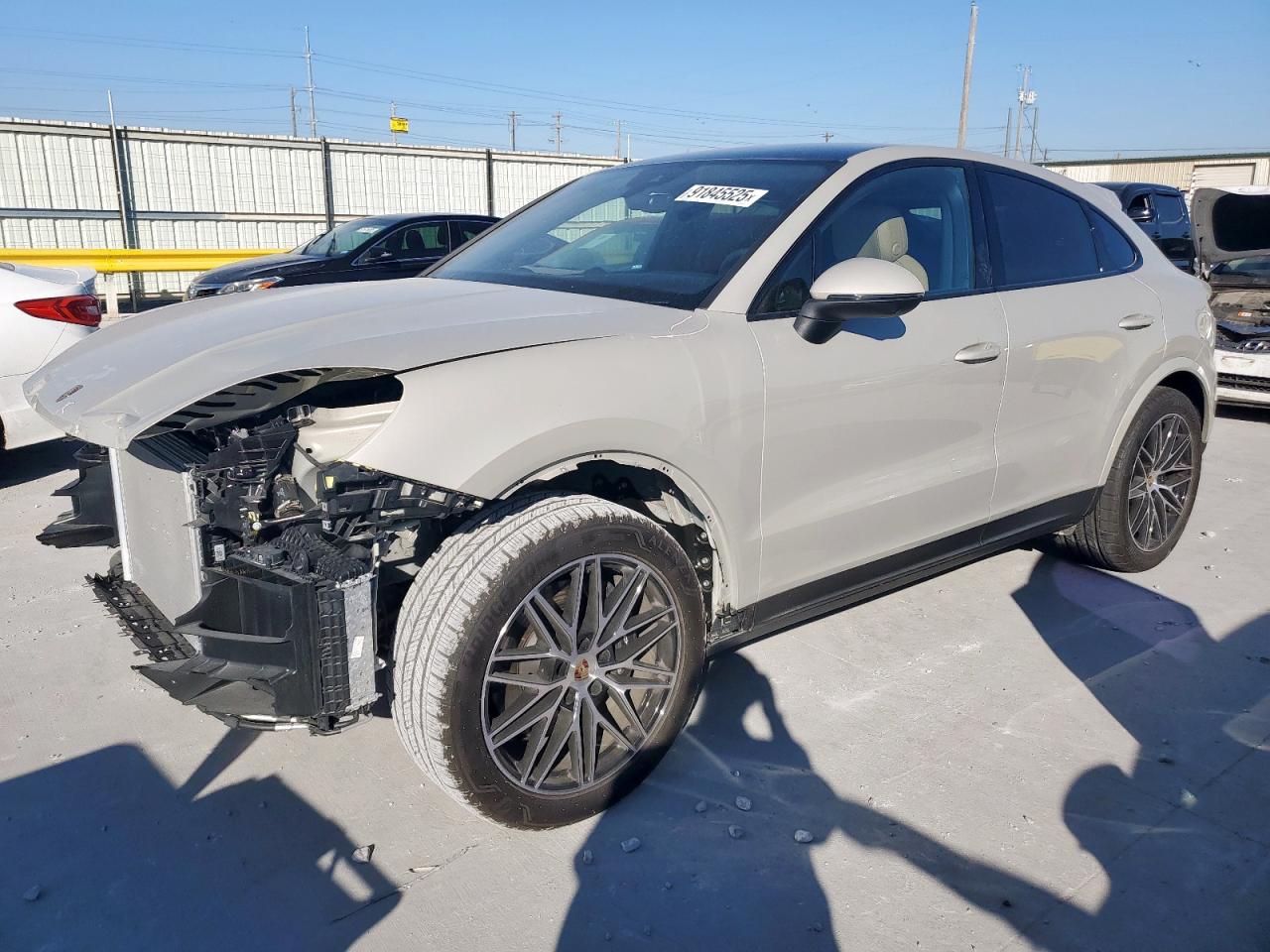 PORSCHE CAYENNE COUPE