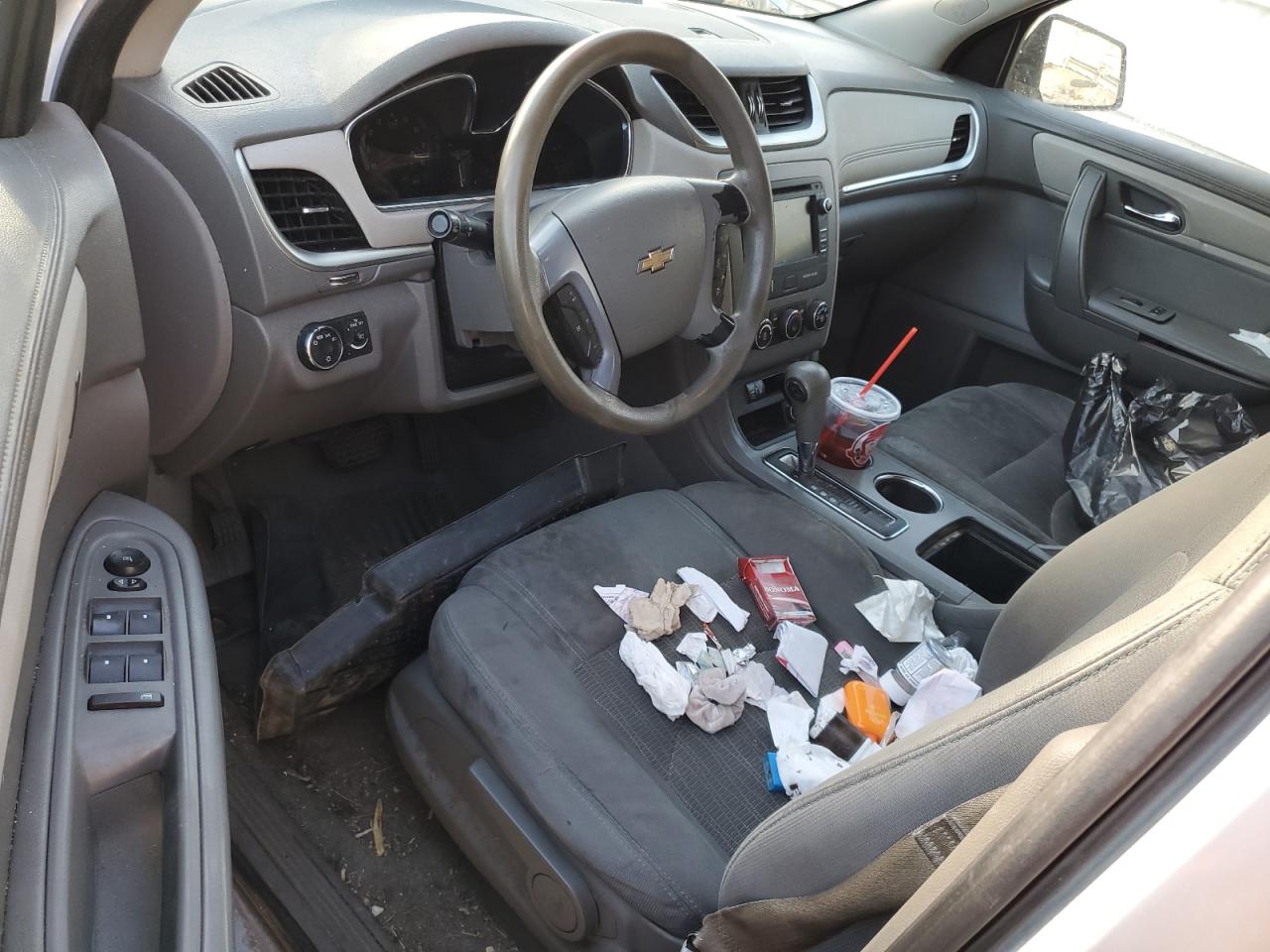 CHEVROLET TRAVERSE LS