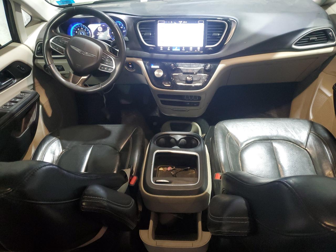 CHRYSLER PACIFICA TOURING L