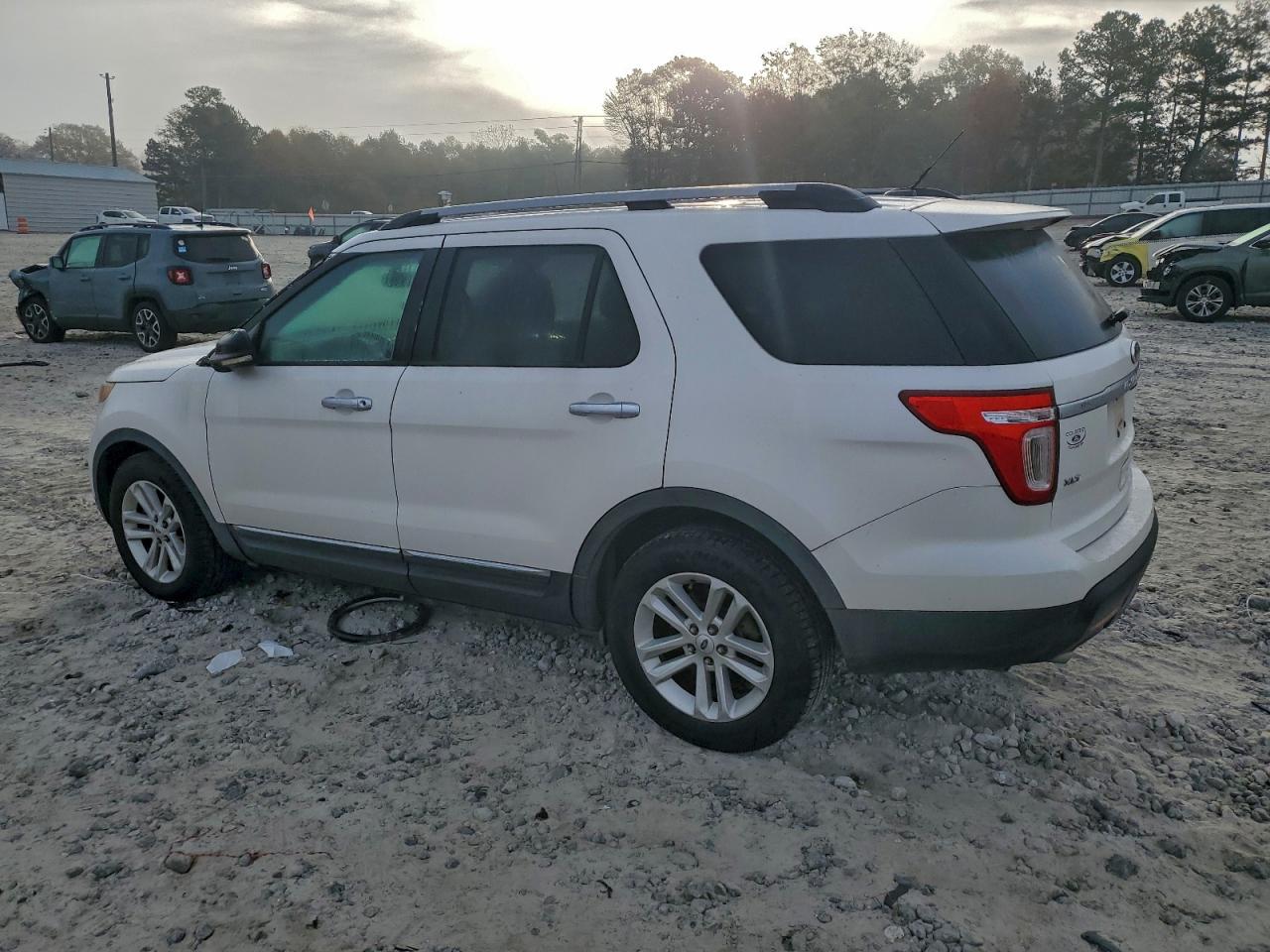 FORD EXPLORER XLT