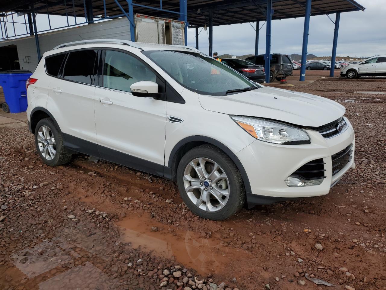FORD ESCAPE TITANIUM