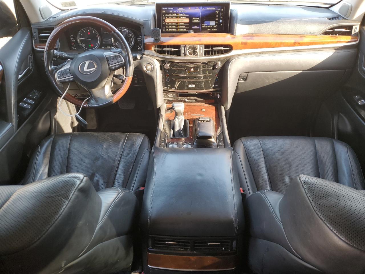 LEXUS LX 570