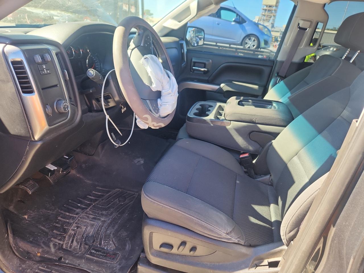 CHEVROLET SILVERADO C1500 LT