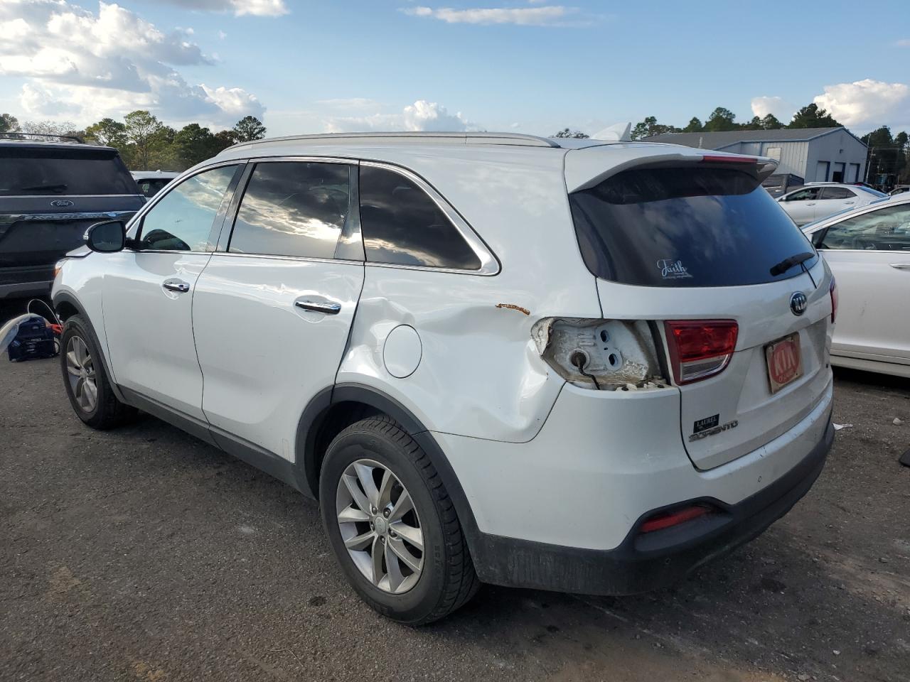 KIA SORENTO LX