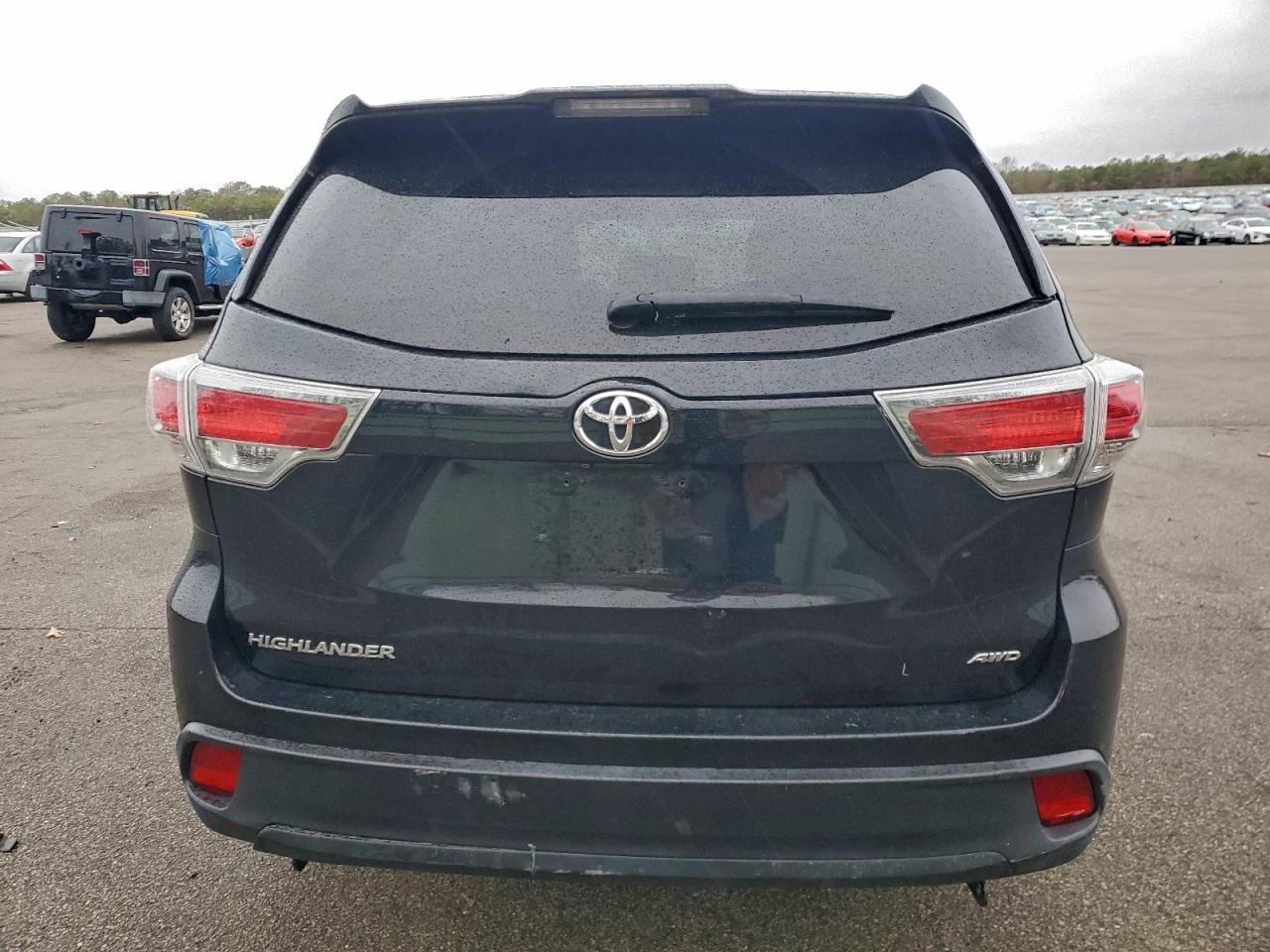 TOYOTA HIGHLANDER LE